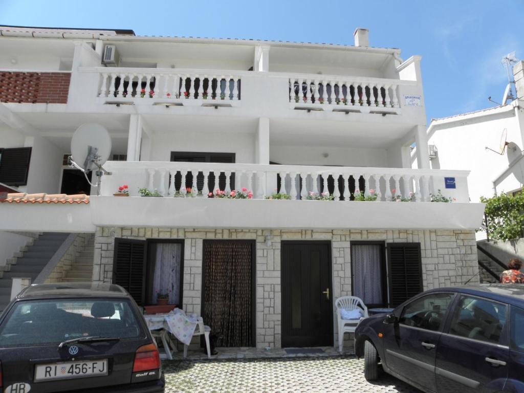 Apartments Milan In Baska מראה חיצוני תמונה