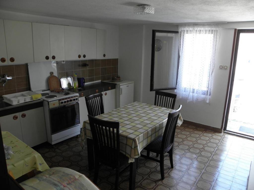 Apartments Milan In Baska מראה חיצוני תמונה