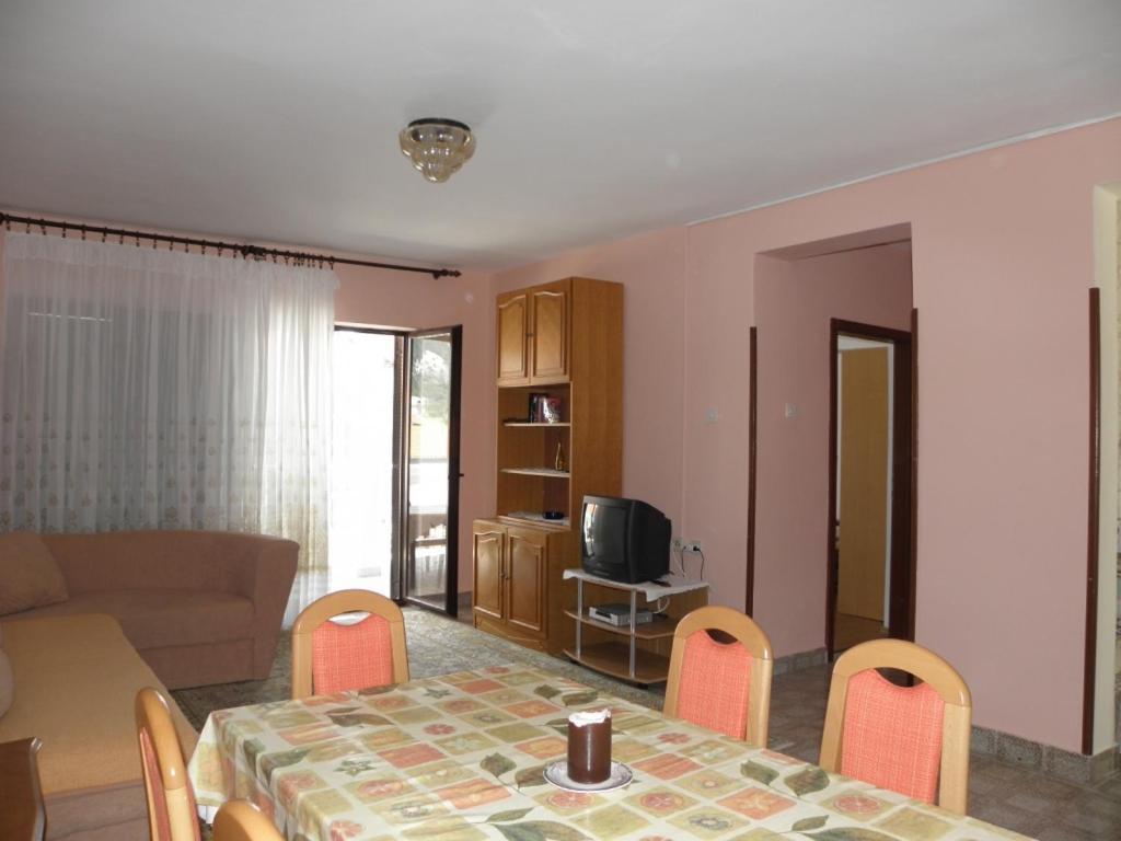 Apartments Milan In Baska מראה חיצוני תמונה